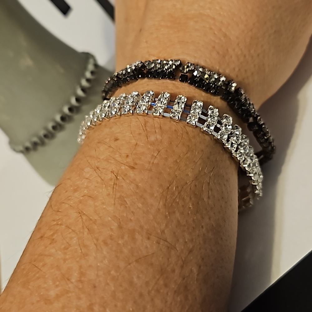 Rhinestone Bracelettes - Picture 3 of 3